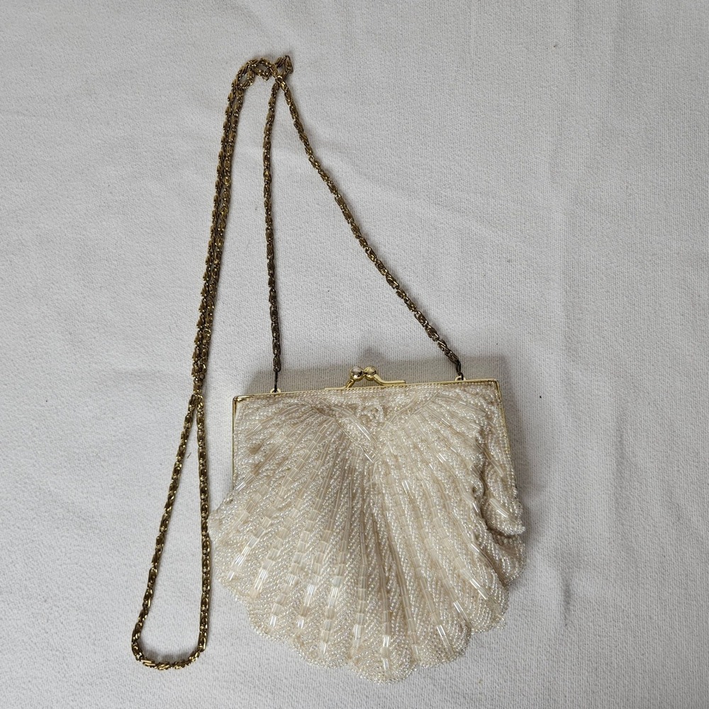 La Regale Vintage Beaded Shell Crossbody Clutch Bag Iridescent White Gold Chain